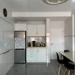 Duplex 8 דירה *