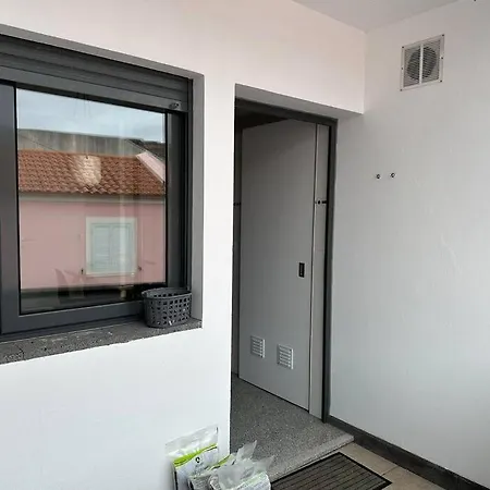 Conforto, Espaço E Localização Ribeira Grande