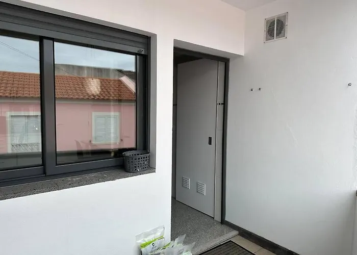 Conforto, Espaço E Localização Ribeira Grande